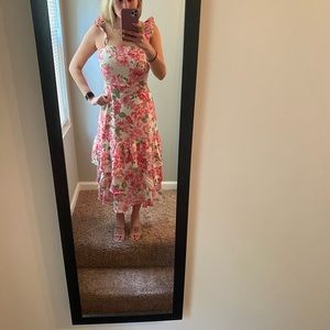 New with tags, sugarlips floral dress.
